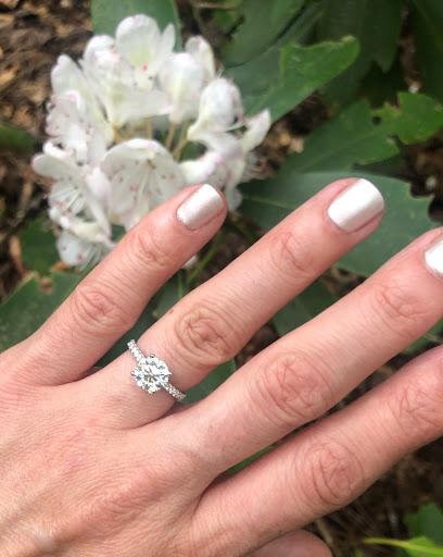 Jewelry Store «Cachet Fine Jewelry», reviews and photos, 2860 Piedmont Rd NE, Atlanta, GA 30305, USA