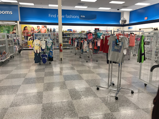 Clothing Store «Ross Dress for Less», reviews and photos, 701 N Milwaukee Ave, Vernon Hills, IL 60061, USA