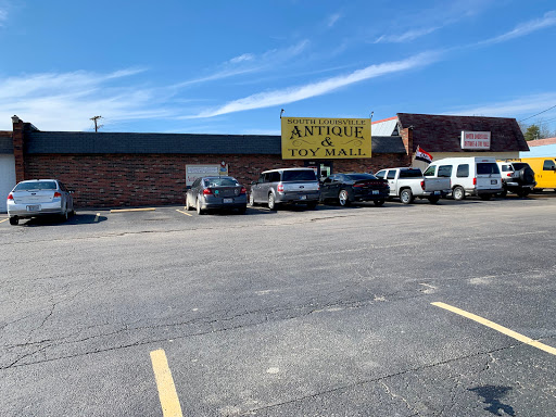 Antique Store «South Louisville Antique & Toy», reviews and photos, 4150 Blue Lick Rd # 8, Louisville, KY 40229, USA