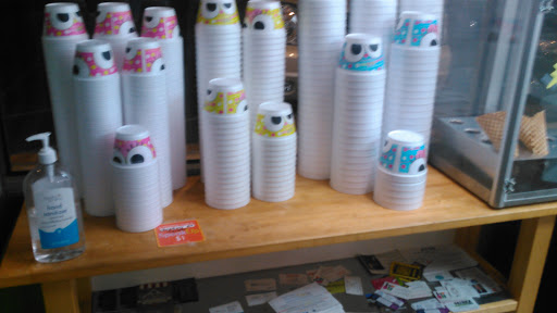 Frozen Yogurt Shop «sweetFrog Premium Frozen Yogurt», reviews and photos, 10040 Sliding Hill Rd, Ashland, VA 23005, USA