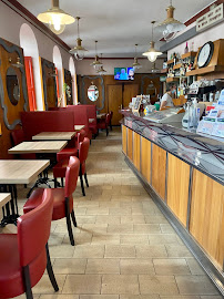 Atmosphère du Restaurant Hôtel Des Arcades à Limoux - n°3