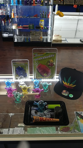 Tobacco Shop «Lifted Smoke Shop», reviews and photos, 2286 Sunrise Blvd, Gold River, CA 95670, USA