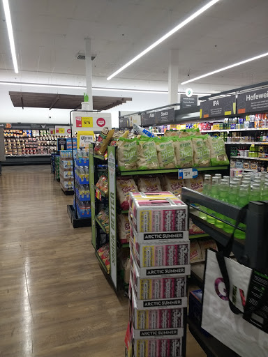 Grocery Store «Stop & Shop», reviews and photos, 44 Fenn Rd, Newington, CT 06111, USA