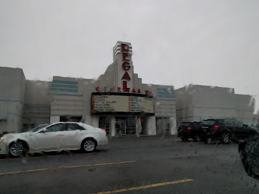 Movie Theater «Regal Cinemas Niagara Falls 12», reviews and photos, 720 Builders Way, Niagara Falls, NY 14304, USA