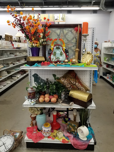 Thrift Store «Goodwill Central Texas - Lakeway», reviews and photos, 1901 RR 620 South, Lakeway, TX 78734, USA