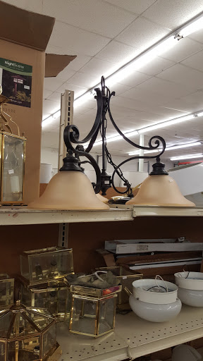 Thrift Store «Habitat For Humanity ReStore Caln», reviews and photos, 1853 Lincoln Hwy, Coatesville, PA 19320, USA