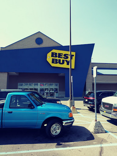 Electronics Store «Best Buy», reviews and photos, 16221 Ford Rd, Dearborn, MI 48126, USA