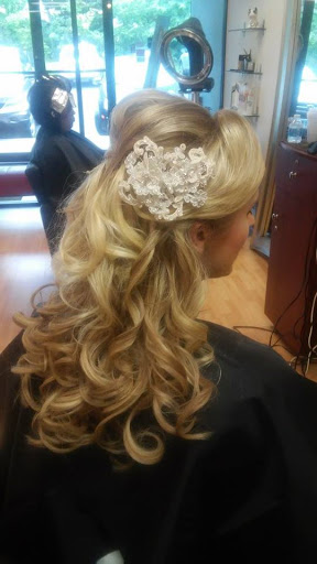 Hair Salon «Studio E Salons», reviews and photos, 353 Scott Swamp Rd b, Farmington, CT 06032, USA