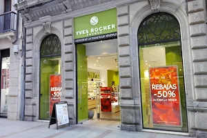 Yves Rocher image