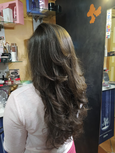 Peluquería y Estética C+C en Güevéjar, Granada