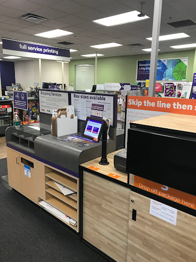 Print Shop «FedEx Office Print & Ship Center», reviews and photos, 391 S Broadway Suite A, Salem, NH 03079, USA