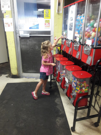 Grocery Store «Bernies General Store», reviews and photos, 1147 Sea St, Quincy, MA 02169, USA