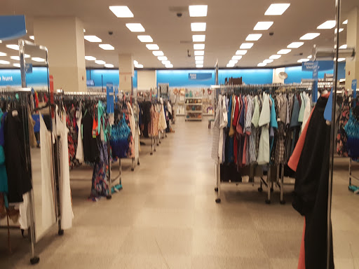 Clothing Store «Ross Dress for Less», reviews and photos, 1141 5th St, Miami Beach, FL 33139, USA