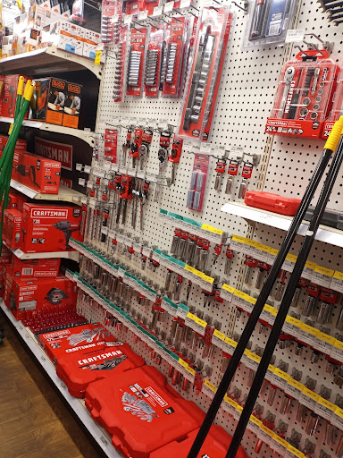 Hardware Store «Curry Ace Hardware», reviews and photos, 370 Copeland St, Quincy, MA 02169, USA
