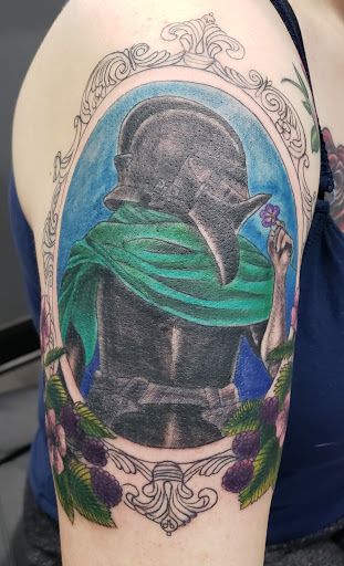 Tattoo Shop «Red Dragon Tattoo & Piercing», reviews and photos, 9242 Colerain Ave, Cincinnati, OH 45251, USA