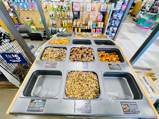 Pet Supply Store «Petco Animal Supplies», reviews and photos, 3454 Palmer Dr #7a, Cameron Park, CA 95682, USA