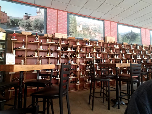 Wine Bar «Wine Guyz», reviews and photos, 122 King St, La Crosse, WI 54601, USA