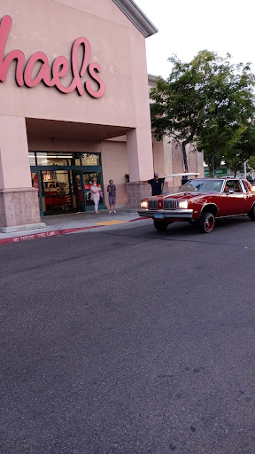 Shopping Mall «River Park Shopping Center», reviews and photos, 71 E Via la Plata, Fresno, CA 93720, USA