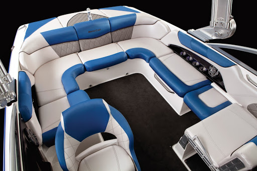 Boat Dealer «Norcal MasterCraft Discovery Bay Mall - Showroom / ProShop», reviews and photos, 1520 Discovery Bay Blvd #200, Discovery Bay, CA 94505, USA