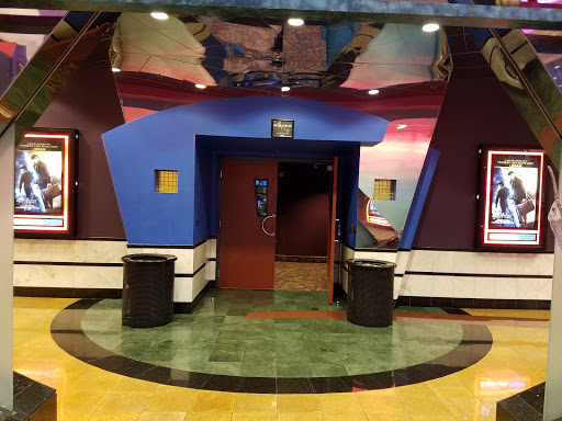 Movie Theater «Edwards Valencia 12 & IMAX», reviews and photos, 24435 Town Center Dr, Santa Clarita, CA 91355, USA