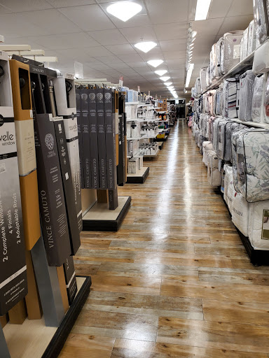 Department Store «HomeGoods», reviews and photos, 210 Needham St, Newton, MA 02461, USA