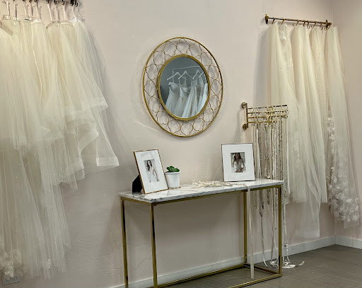 Bridal Shop «Simply Luxe Bridal Boutique», reviews and photos, 2390 Esplanade Dr, Algonquin, IL 60102, USA