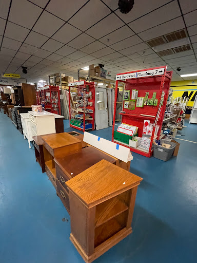 Social Services Organization «Southeast NH Habitat For Humanity ReStore», reviews and photos