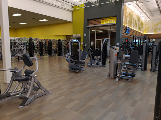 Gym «LA Fitness», reviews and photos, 2306 N Ocean Ave, Farmingville, NY 11738, USA