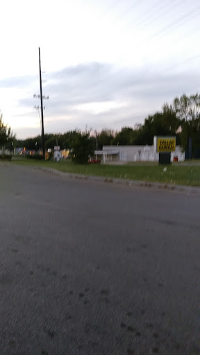 Discount Store «Dollar General», reviews and photos, 2515 SE 6th Ave, Topeka, KS 66607, USA