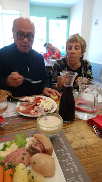 Plats et boissons du Restaurant Les Repas Du Brionnais à Saint-Christophe-en-Brionnais - n°2