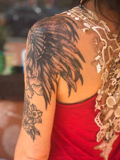 Tattoo Shop «Paradise Tattoo», reviews and photos, 2801 Estero Blvd, Fort Myers Beach, FL 33931, USA