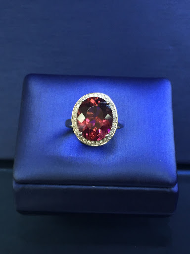 Jewelry Store «Highlands Jewelers-- Jewelery Repair», reviews and photos, 3830 Valley Centre Dr #706, San Diego, CA 92130, USA