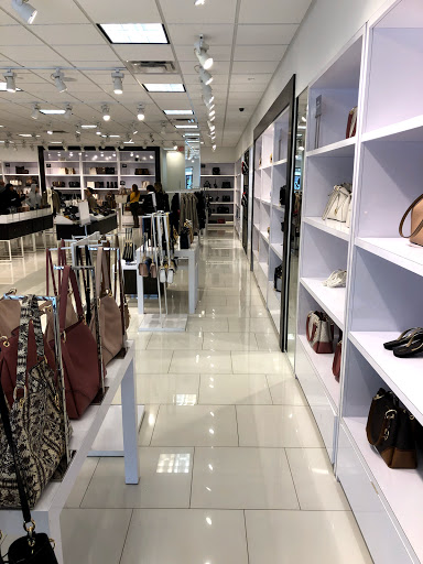 Fashion Accessories Store «Michael Kors», reviews and photos, 20-A Killingworth Turnpike #430, Clinton, CT 06413, USA