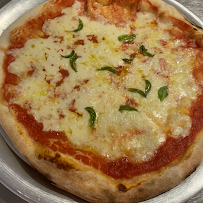Photos du propriétaire du Pizzeria Pizza Fanio & Fils..... à Ollioules - n°4
