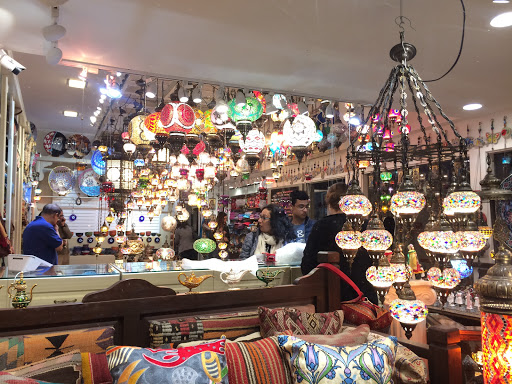 Pet Supply Store «Diggidy Dog», reviews and photos, Ocean Ave & Monte Verde St, Carmel-By-The-Sea, CA 93923, USA