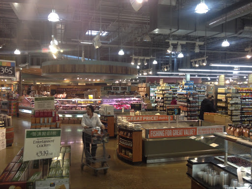 Grocery Store «Whole Foods Market», reviews and photos, 4501 Market Commons Dr, Fairfax, VA 22033, USA