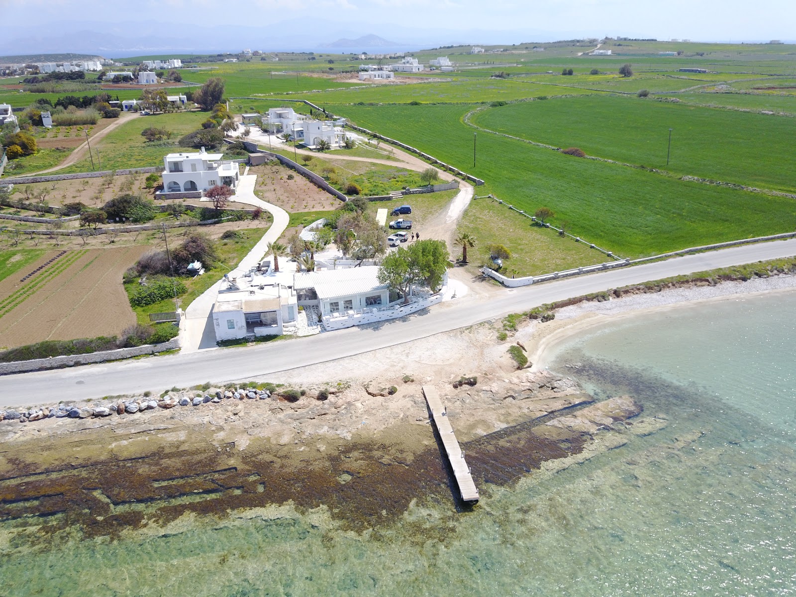 Foto de Plage Siparos - lugar popular entre os apreciadores de relaxamento