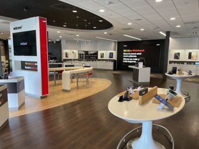 Cell Phone Store «Verizon», reviews and photos, 1610 E Monte Vista Ave AA101, Vacaville, CA 95688, USA