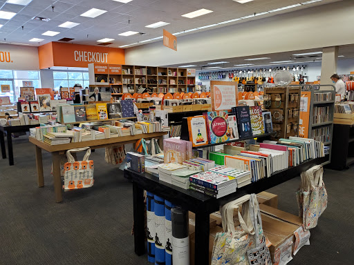 Used Book Store «2nd & Charles», reviews and photos, 401 US-190, Covington, LA 70433, USA