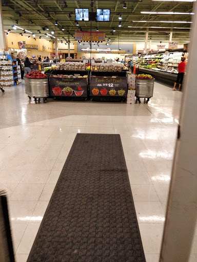 Shopping Mall «The Brickyard», reviews and photos, 2600 N Narragansett Ave, Chicago, IL 60639, USA