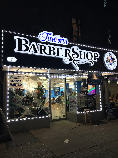Barber Shop «Juniors barbershop», reviews and photos, 1617 Cortelyou Rd, Brooklyn, NY 11226, USA