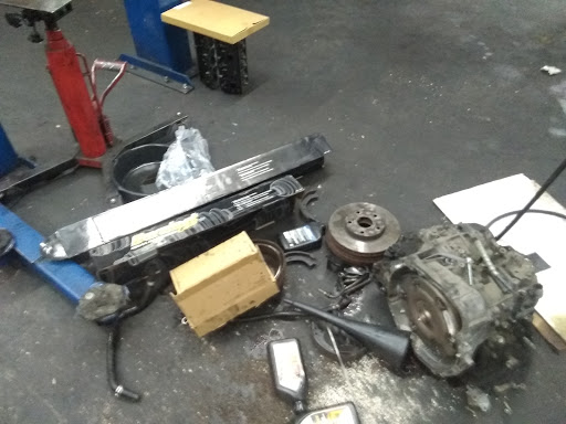 Auto Repair Shop «K & J Auto Repair and Maintenance», reviews and photos, 1920 S San Pedro St, Los Angeles, CA 90003, USA