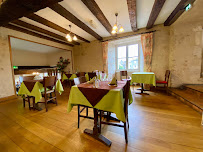 Atmosphère du Restaurant de cuisine européenne moderne Le Roman Des Saveurs à Montmorillon - n°3