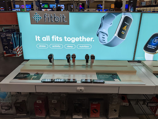 Electronics Store «Best Buy», reviews and photos, 700 N Edwards Blvd, Lake Geneva, WI 53147, USA