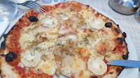 Pizza du Restaurant méditerranéen Restaurant Les Mouettes à Martigues - n°6