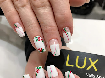 Lux Nails Spa