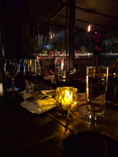 Wine Bar «Venice Beach Wines», reviews and photos, 529 Rose Ave, Venice, CA 90291, USA