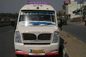 SD Travels / chandigarh taxi service image