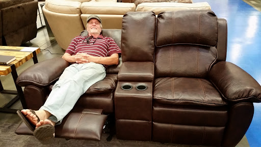 Furniture Store «Living Spaces - Rancho Cucamonga», reviews and photos, 12649 E Foothill Blvd, Rancho Cucamonga, CA 91730, USA