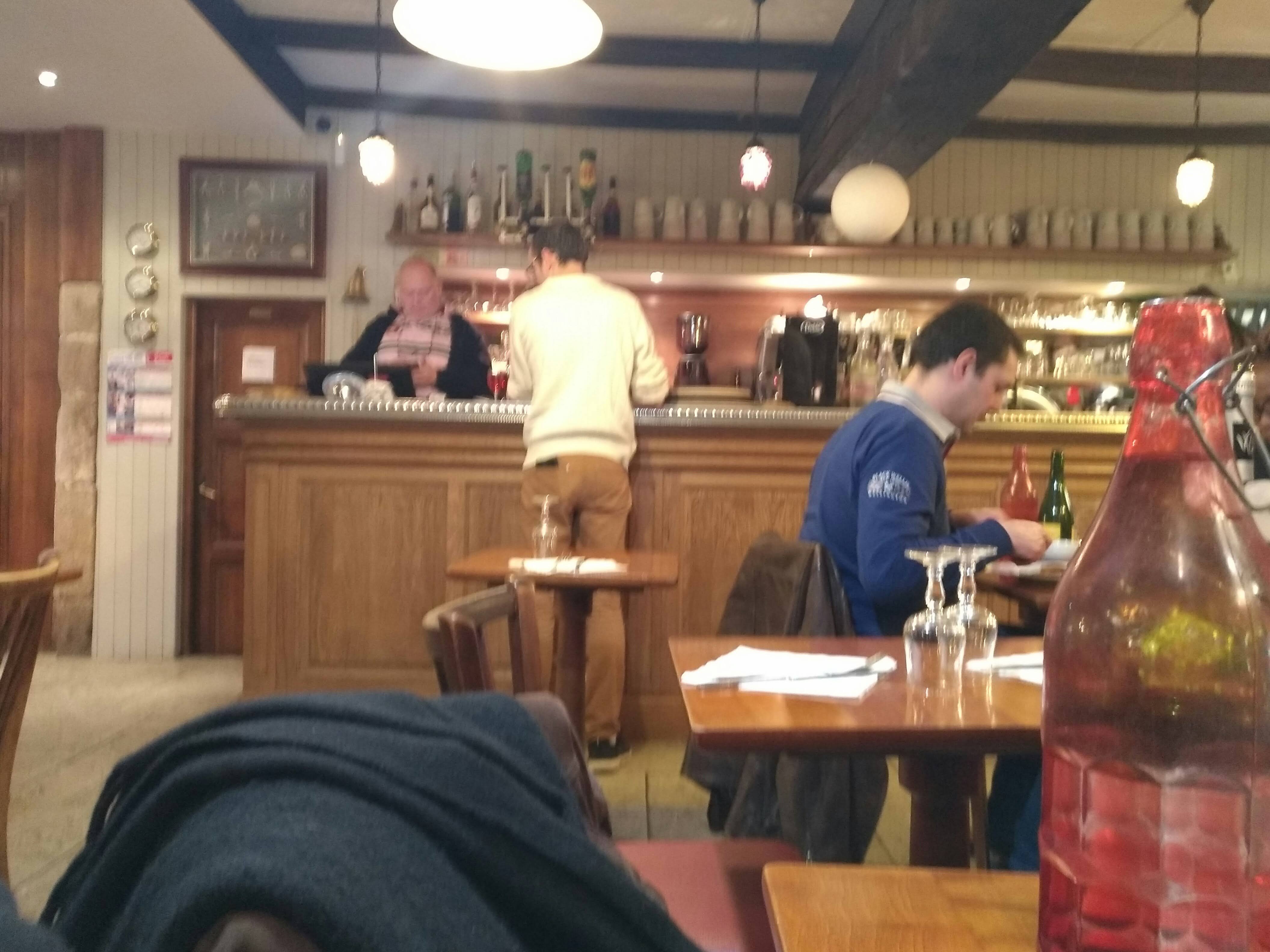 Photo n° 3 de l'avis de SY.Y fait le 01/11/2017 à 22:24